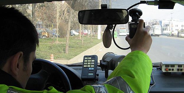 26 000 de angajati ai mai vor asigura ordinea si siguranta publica in minivacanta de 1 mai politistii vor actiona cu 400 de aparate radar 68121079752c2