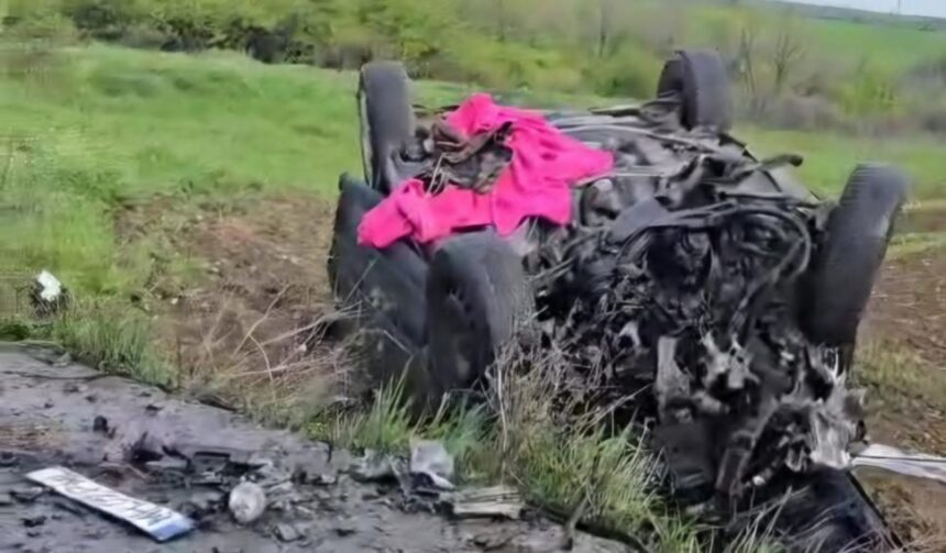 Impact devastator: O tânără de 20 de ani a lovit cu forță un cap de pod la volanul mașinii sale 1 accident grav dupa ce o soferita de 20 de ani s a izbit violent cu masina de un cap de pod 6803eda34ed36