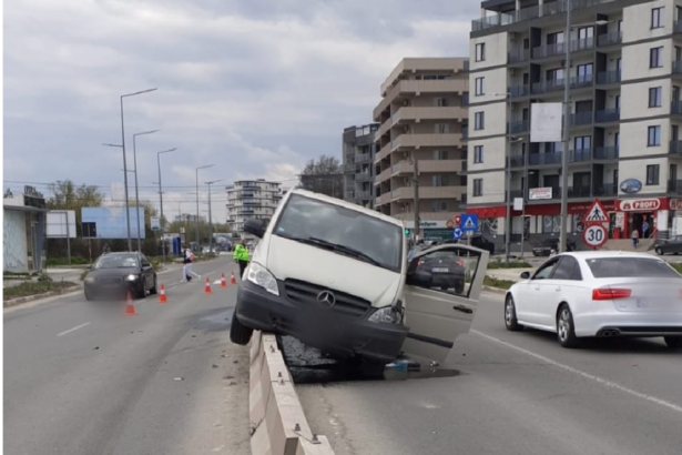 accident rutier in mamaia zona hanul cu peste un barbat a ajuns la spital 67fb94ffd7853