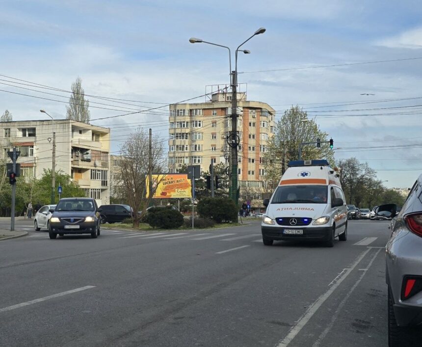 Coliziune pe drum: incident la intrarea în Mihail Kogălniceanu, lângă sensul giratoriu 1 accident rutier la intrarea in mihail kogalniceanu la sensul girartoriu 6810a4ce1cad8