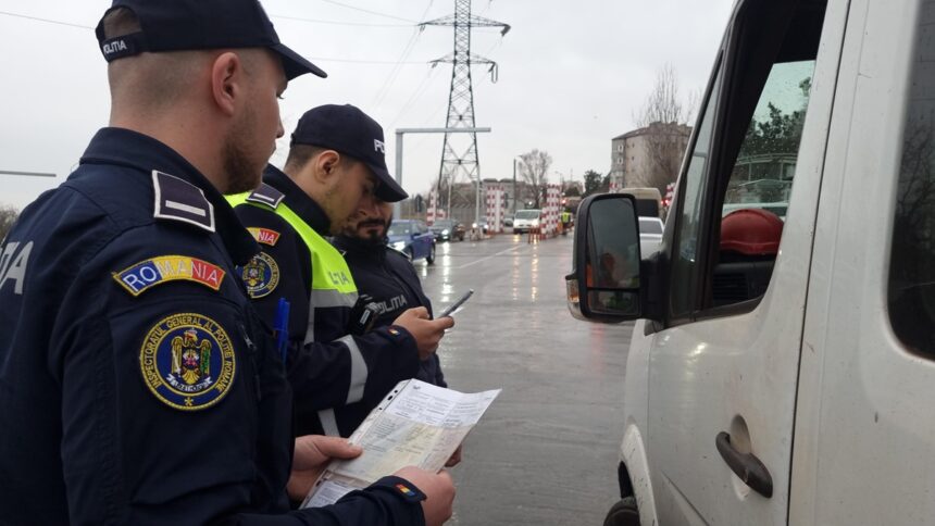 Captură spectaculoasă în Km 4-5 și Poarta 6: Hoț de buzunare și un suspect dat în urmărire, reținuți! 1 actiune de amploare in km 4 5 si poarta 6 a fost prins un hot de buzunare si un barbat urmarit 67f1102c4e269