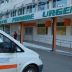 Violente necontrolate la Spitalul Județean Focșani: un pacient a atacat o angajată, iar poliția a intervenit și în cazul unei alte confruntări. 2 agresiune la spitalul judetean focsani o angajata a fost lovita de un pacient politia a intervenit si intr un alt incident violent 680f57d75177e