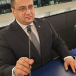 Alegeri prezidențiale 2025: Cristian Terheș revine în cursă, contestând rezultatele primului tur din anul precedent 2 alegeri prezidentiale 2025 cristian terhes candideaza inca o data dupa ce a contestat rezultatul primului tur de anul trecut 67ec1a7c41e5f