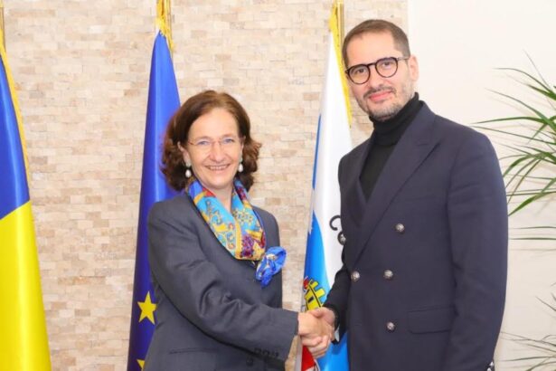 ambasadoarea austriei in vizita la primaria constanta a fost primita de viceprimarul rasauteanu 67f3e080ba8b5