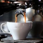 Prețul cafelei va crește pentru americani din cauza tarifelor impuse unui furnizor esențial 2 americanii vor plati mai mult pentru cafea deoarece tarifele lovesc un important furnizor 67ee93fa1f46a