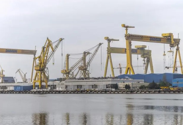 „Apel urgent al muncitorilor de la șantierul naval Mangalia către CSAT, Bolojan și Ciolacu: „Cerem ca statul să preia conducerea, transformându-l într-un pilon esențial al apărării naționale” 1 angajatii de la santierul naval mangalia scrisoare disperata catre csat bolojan si ciolacu propunem ca statul sa preia controlul pentru a l transforma intr un obiectiv strategic al aparar 67f68a2adbdc2