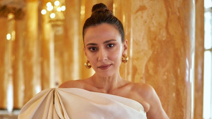 Dana Rogoz își dezvăluie povestea după 13 ani alături de Radu Dragomir: „Transformările vieții ne-au unit și mai mult” 1 anuntul facut de dana rogoz dupa 13 ani de casatorie cu radu dragomir viata s a schimbat si noi impreuna cu ea 67f654a1366c1