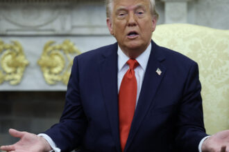 aproape jumatate dintre americani il considera pe trump un presedinte groaznic urmatorii patru ani vor fi un test sondaj 680dc522e2170