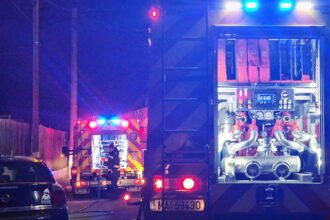 arde o cladire din spatele fostului hotel btt din constanta pompierii intervin cu mai multe autospeciale 68068094762c1