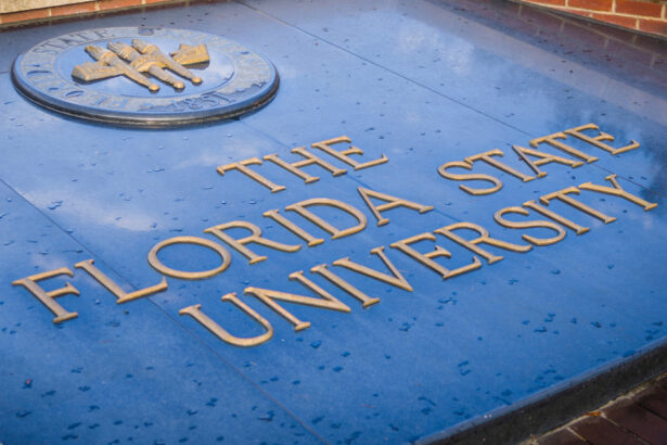 atac armat la universitatea din florida 6 oameni sunt in stare grava un suspect a fost retinut 68015df74e5b9