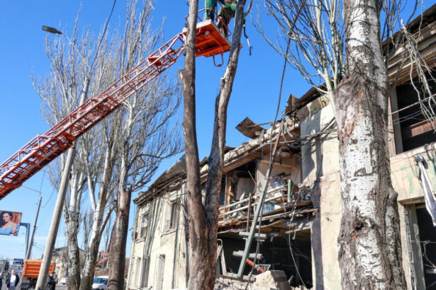 atac masiv cu drone in odesa la o zi dupa vizita secretarului general nato locuinte si infrastructura civila au fost avariate 67ff42b014de0