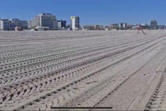 au fost atribuite prin licitatie aproape 70 dintre subsectoarele de plaja pentru urmatorii 10 ani 67fe6bc85ba2e