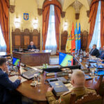 Bolojan reunește din nou CSAT săptămâna viitoare: Ce teme vor fi discutate? 2 bolojan convoaca din nou csat saptamana viitoare ce subiecte se afla pe ordinea de zi 6808d792ad5ba