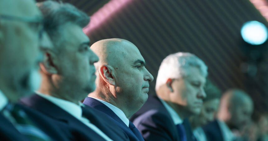 Bolojan: „Politica este într-o stare de haos. Dacă m-aș fi prezentat la alegeri, aș fi avut șanse de victorie, dar coaliția ar fi fost distrusă.” 1 bolojan lumea politica este pulverizata daca as fi candidat e posibil sa fi castigat alegerile dar aveam o coalitie facuta praf 680d419a63de7