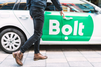 bolt introduce in romania o noua functie monitorizarea zborurilor 6811ddc0ae564