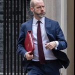 Britanicii pregătesc un catalog cu mii de bunuri din SUA ce ar putea fi afectate de taxe ca reacție la deciziile lui Trump 2 britanicii au o lista cu mii de produse americane ce ar putea fi supuse unor tarife ca raspuns pentru trump 67eecce882dbc
