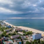 Cât costă o escapadă de 1 Mai pe litoralul românesc: descoperă prețurile din Mamaia, Năvodari, Eforie și Mangalia! 2 cati bani trebuie sa scoata din buzunar romanii pentru o minivacanta de 1 mai pe litoral vezi aici ce preturi sunt in mamaia navodari eforie si mangalia 6805be2380c76