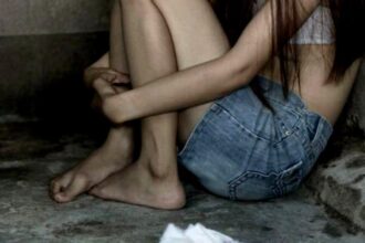 caz socant in judetul constanta un membru al clanului onicel a agresat sexual copii de 3 si 6 ani inclusiv cu periuta electrica si a lasat insarcinata o fata de 15 ani 67f7d419e9968