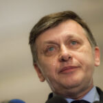 Declarațiile surprinzătoare ale prietenului lui Crin Antonescu, care l-au adus în atenția Securității 3 ce spune prietenul lui crin antonescu din cauza caruia a fost chemat la securitate 67fecc17e6965