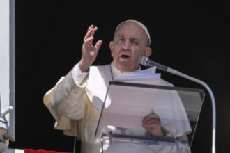 ce spunea papa francisc despre moarte suveranul pontif a scris prefata unei carti cu putin timp inainte de a se stinge din viata 68077a08db794