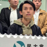Un simbol al democrației din Hong Kong se stinge, în fața unei presiuni tot mai mari din partea Beijingului asupra opoziției 2 cel mai vechi partid pro democratie din hong kong se dizolva in contextul in care beijingul nu mai lasa loc pentru disidenta 680494f43b194
