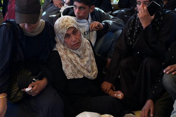 cel putin 27 de morti majoritatea copii in urma unor bombardamente israeliene in gaza anunta ministerul palestinian al sanatatii 680395ef0c115