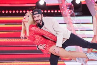 cele mai frumoase imagini cu andreea balan si petrisor ruge din timpul spectacolelor de dans cum aratau in urma cu 18 ani 67f67adcde71c
