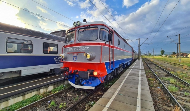 CFR Călători îmbogățește oferta de trenuri pentru minivacanța de 1 Mai! 1 cfr calatori suplimenteaza numarul trenurilor pentru minivacanta de 1 mai 680a2fbd75fed