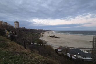 cjsu constanta a aprobat masuri pentru stoparea eroziunii malurilor din zona teatrului elpis si a bisericii armenesti 68122bd6cf283