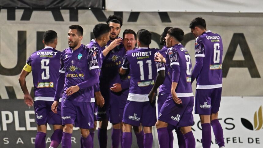 RAPORT DE FORȚĂ Promovarea în Liga 2 a prins contur! Doi concurenți de top ies în evidență după primele cinci runde ale play-off-ului. 1 clasament s a cam incheiat ecuatia promovarii in liga 2 avem doua favorite mari dupa cinci etape de play off 680395e3d0d70