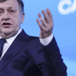 Crin Antonescu: Retragerea sprijinului USR pentru Elena Lasconi, o trădare mizerabilă ca niciodată! 2 crin antonescu despre retragerea sprijinului pentru elena lasconi de catre usr o tradare asa meschina de urata nu am vazut 67f6bbd6c09fb
