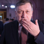 Crin Antonescu: Mă preocupă mai mult perspectiva victoriei decât cea a înfrângerii 2 crin antonescu ma ingrijorez mai mult de ipoteza in care voi castiga alegerile decat de aceea in care voi pierde 68079dbd265ac