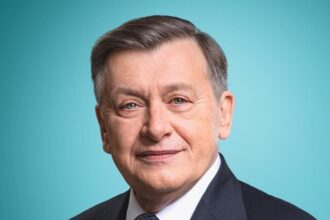 crin antonescu vrea ca ue sa renunte la green deal verzi si saraci nu este o optiune pentru mine 67fd155612dda