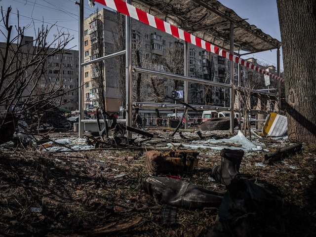 În spatele ușilor închise de la Paris: SUA propun diminuarea sancțiunilor impuse Rusiei în schimbul unui armistițiu cu Ucraina, cu Rusia păstrând regiunile ocupate și excluzând aderarea Kievului la NATO. 1 culisele discutiilor de la paris sua ofera reducerea sanctiunilor impotriva rusiei in cazul unui acord de pace cu ucraina moscova ar pastra teritoriile cucerite iar aderarea kievului la nato ar fi 680340c491c6f