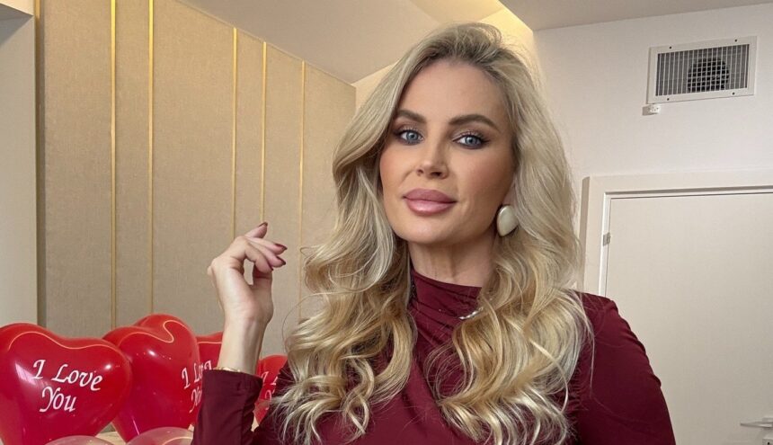 Descoperă-i pe Ramona, sora Andreei Bănică: momente unice și declarații de iubire! 1 cum arata sora andreei banica imagini rare cu ramona cea care ii este mereu aproape vedetei te iubesc de mor 67efbc7f249b1