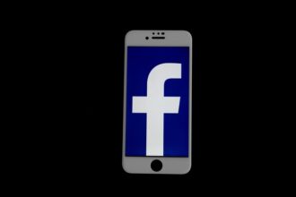 cum blochezi si deblochezi rapid contactele nedorite in messenger 67fb79ef097ba