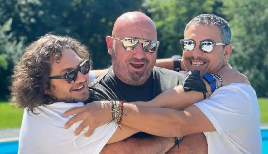 Secretele prieteniei dintre Cătălin Scărlătescu, Florin Dumitrescu și Sorin Bontea în spatele camerelor: „Trei personalități distincte. Rivalitate în aer.” 1 cum se inteleg de fapt catalin scarlatescu florin dumitrescu si sorin bontea cand nu sunt filmati trei caractere diferite e competitie 68076131e78ec