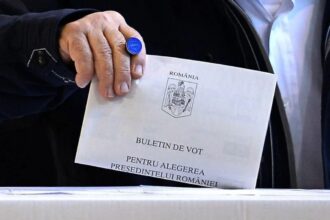 curtea de apel ploiesti a suspendat decizia de anulare a alegerilor prezidentiale din noiembrie 680a6f2001bc4