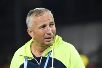 dan petrescu a numit cel mai in forma fotbalist din superliga 67ee285497ea1