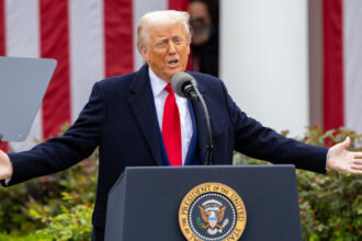 de ce nu apare rusia pe lista tarilor vizate de tarifele lui donald trump explicatii de la casa alba 67ee4106656d3