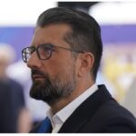 Decebal Făgădău, chemat astăzi în fața instanței: Primăria Constanța l-a acționat în judecată pentru aproape 5.000 de euro acum trei ani 2 decebal fagadau asteptat astazi la tribunal primaria constanta l a dat in judecata acum 3 ani pentru aproape 5 000 de euro 680ef46e9aa79