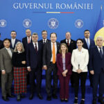 Oaspeți de seamă de la Congresul American la Palatul Guvernului: Ciolacu subliniază importanța SUA ca partener esențial pentru securitatea europeană. 2 delegatia congresului sua in vizita la guvern ciolacu sua raman un aliat indispensabil in asigurarea securitatii in europa 67fea35023cde