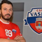 Atragerea riscurilor: Florin Acatrinei, scos din echipă după ce a fost surprins plasând pariuri! 2 dependent de jocurile de noroc florin acatrinei exclus din lot dupa ce a fost pozat punand bilete la pariuri 680caf4b7873e