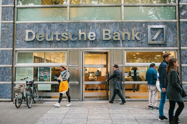 Deutsche Bank înregistrează cel mai mare câștig trimestrial din ultimul deceniu și își ajustează rezervele pentru împrumuturi. 1 deutsche bank raporteaza cel mai bun profit trimestrial din ultimii 14 ani si creste provizioanele pentru credite 6811bd8ca536e