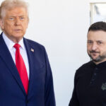 Donald Trump își exprimă din nou reticența față de Volodimir Zelenski, dar subliniază că nu-l consideră responsabil pentru conflictul din Ucraina. 2 donald trump aminteste din nou ca nu este un fan al lui volodimir zelenski dar spune ca nu l invinovateste pentru razboiul din ucraina 680205ef9a250