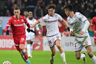 echipele de start la rapid dinamo kopic schimba portarul iar sumudica mizeaza pe stolz 67f2acc4b651f