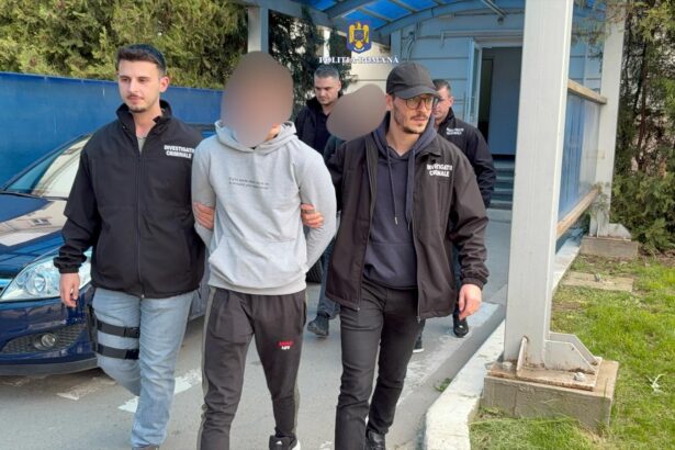 ei sunt tinerii arestati in dosarul jafului din constanta iata ce marca de pistol au folosit 67f8550b61dc5