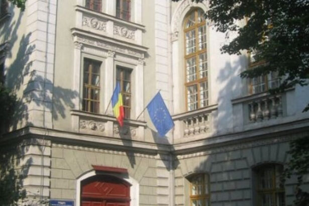 elevii de clasa a xii a de la unul dintre cele mai renumite licee din bihor testeaza scoala de 4 zile pe saptamana 6805e651a0b75