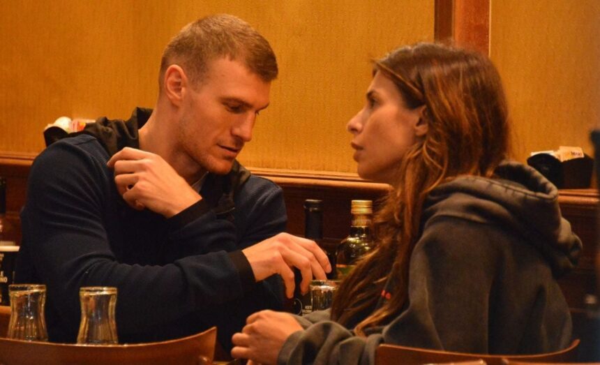 Elisabetta Canalis, trădată de românul Georgian Cîmpeanu? Care celebritate ar fi provocat sfârșitul iubirii lor? 1 elisabetta canalis inselata de romanul georgian cimpeanu ce vedeta le ar fi distrus relatia 6808e6086063d