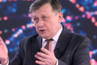 exclusiv crin antonescu despre tarifele lui trump este o lovitura anuntata dar seamana a razboi acum 67eee90f40402